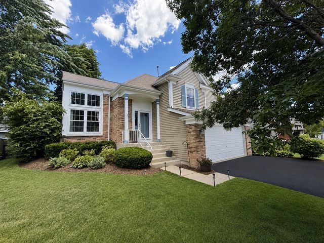 1464 Leeward Court, Grayslake, IL 60030