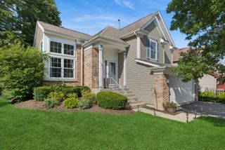 1464 Leeward Court, Grayslake, IL 60030