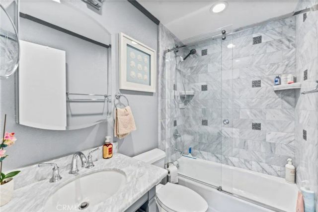 676 redwood Lane, San Dimas, CA 91773