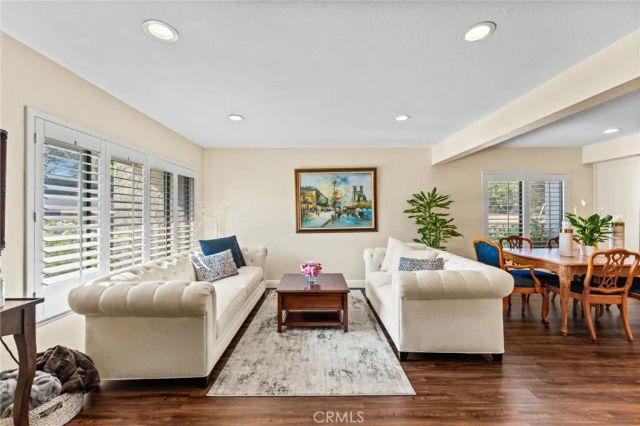 676 redwood Lane, San Dimas, CA 91773