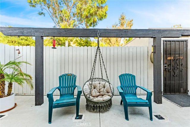 676 redwood Lane, San Dimas, CA 91773
