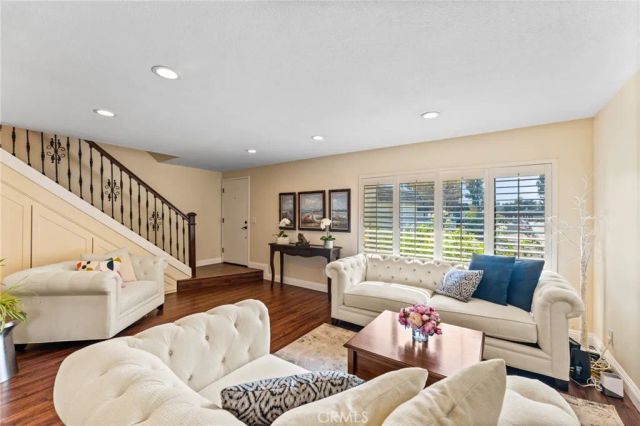 676 redwood Lane, San Dimas, CA 91773
