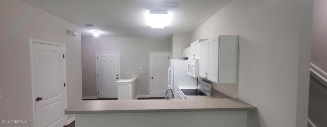 1573 BISCAYNE BAY Drive, Jacksonville, FL 32218