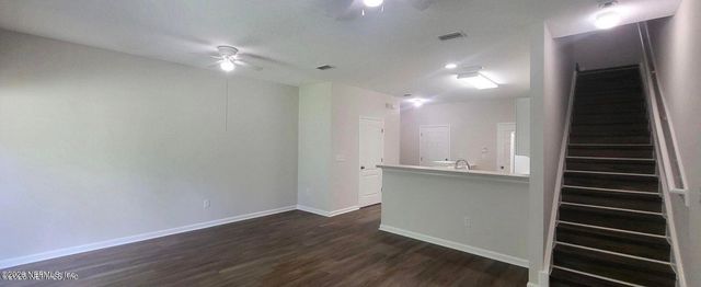 1573 BISCAYNE BAY Drive, Jacksonville, FL 32218