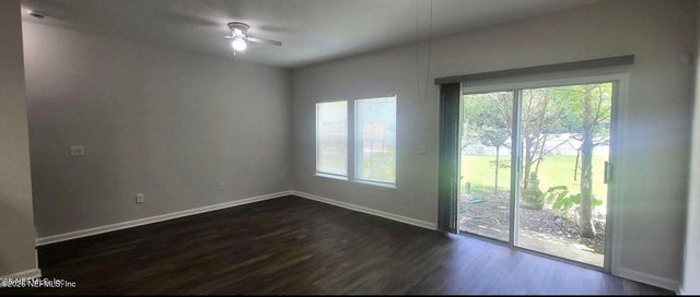 1573 BISCAYNE BAY Drive, Jacksonville, FL 32218
