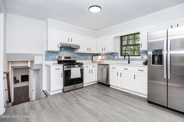 2550 Davidson Road, Ocean Springs, MS 39564