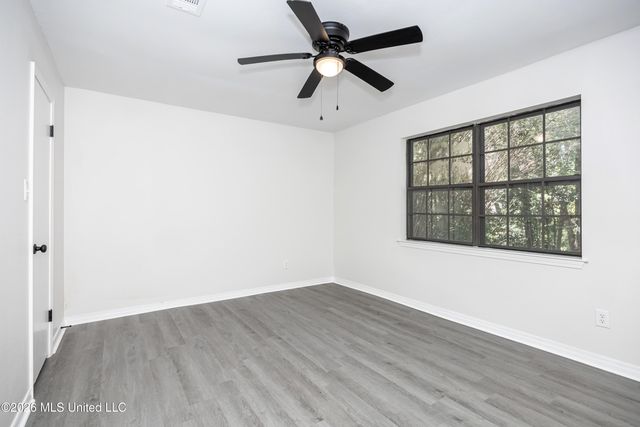 2550 Davidson Road, Ocean Springs, MS 39564