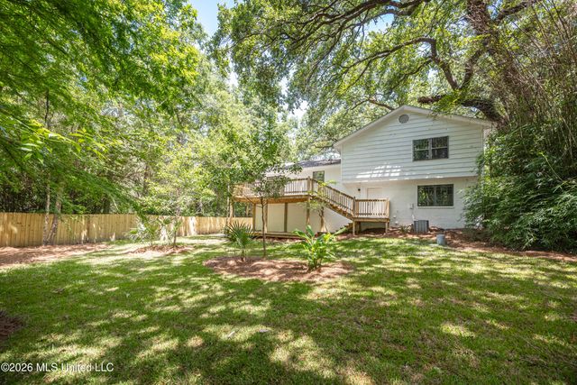 2550 Davidson Road, Ocean Springs, MS 39564