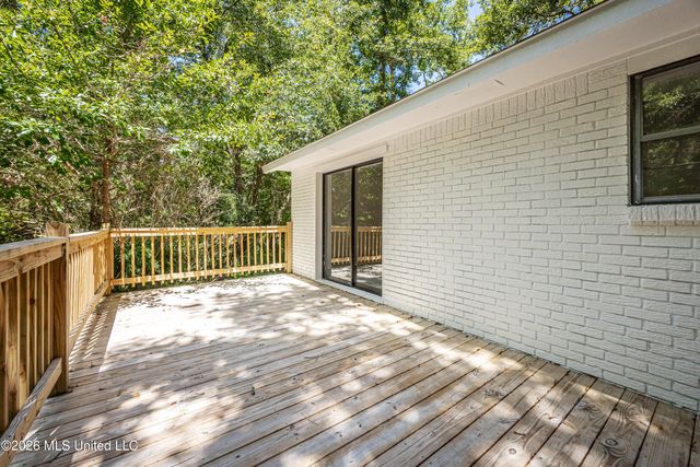2550 Davidson Road, Ocean Springs, MS 39564