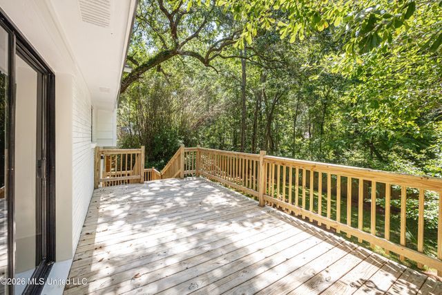 2550 Davidson Road, Ocean Springs, MS 39564