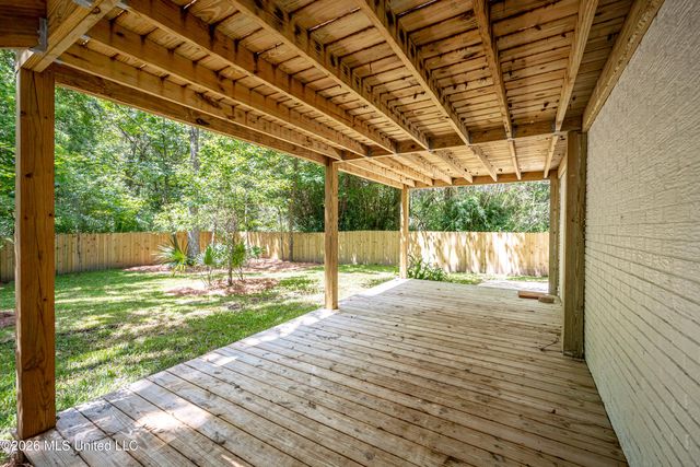 2550 Davidson Road, Ocean Springs, MS 39564