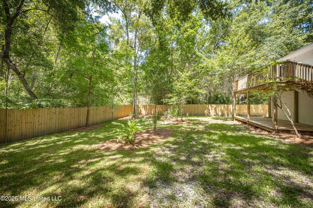 2550 Davidson Road, Ocean Springs, MS 39564