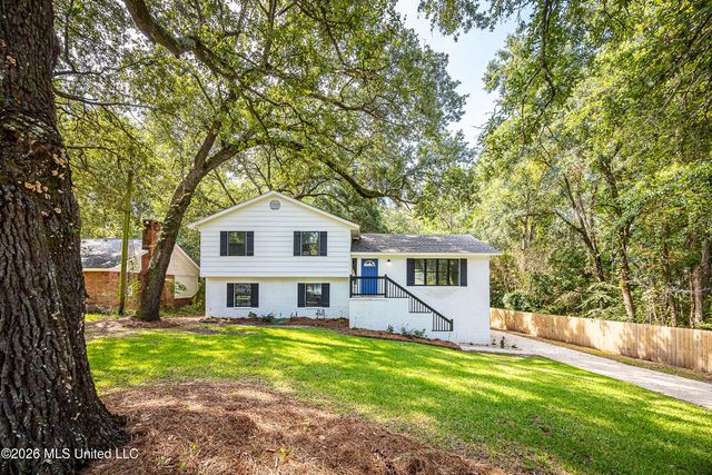 2550 Davidson Road, Ocean Springs, MS 39564