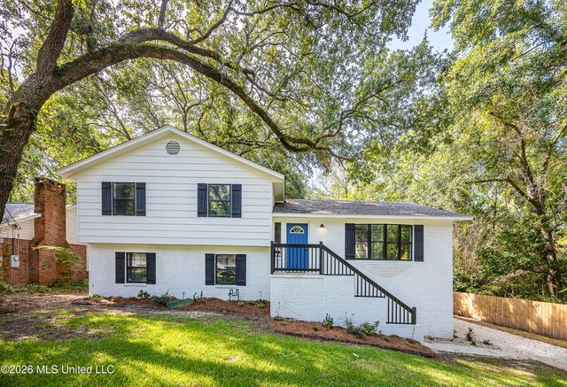 2550 Davidson Road, Ocean Springs, MS 39564