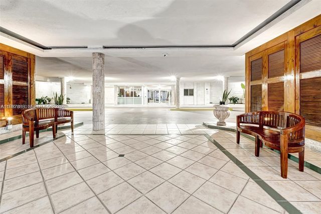 2655 Collins Ave 1910, Miami Beach, FL 33140