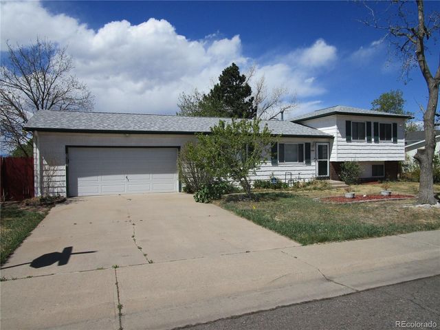 1093 S Macon Way, Aurora, CO 80012