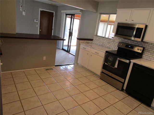 1093 S Macon Way, Aurora, CO 80012