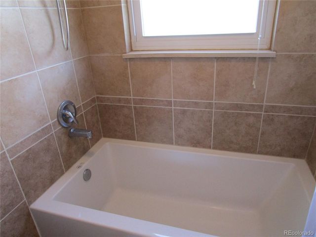 1093 S Macon Way, Aurora, CO 80012