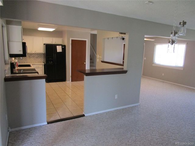 1093 S Macon Way, Aurora, CO 80012