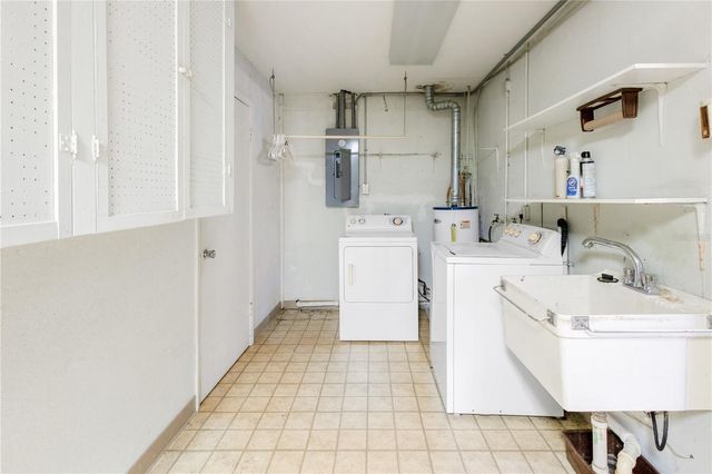 630 E COUNTRY CLUB DRIVE, Williston, FL 32696