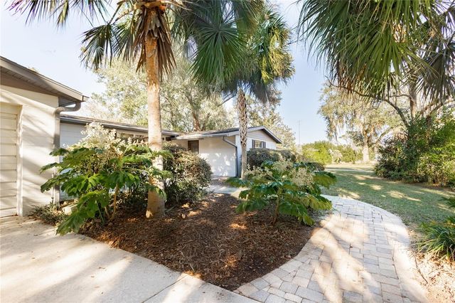 630 E COUNTRY CLUB DRIVE, Williston, FL 32696