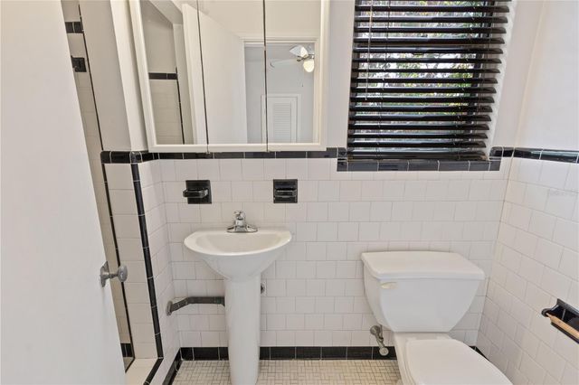 420 E BULLARD AVENUE, Lake Wales, FL 33853