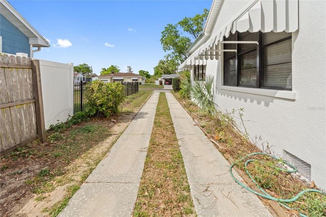 420 E BULLARD AVENUE, Lake Wales, FL 33853