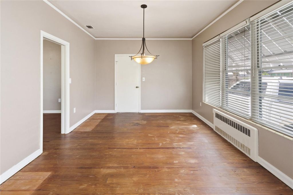 Image 9 of property listing at 420 E BULLARD AVENUE, Lake Wales, FL 33853