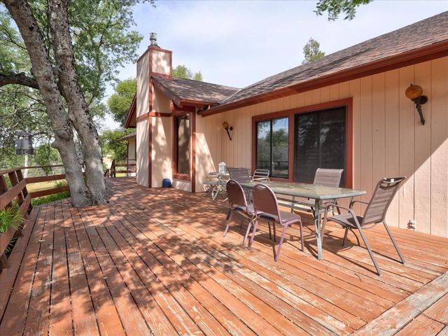 45577 Meadow Brook Way, Coarsegold, CA 93614