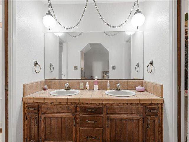45577 Meadow Brook Way, Coarsegold, CA 93614