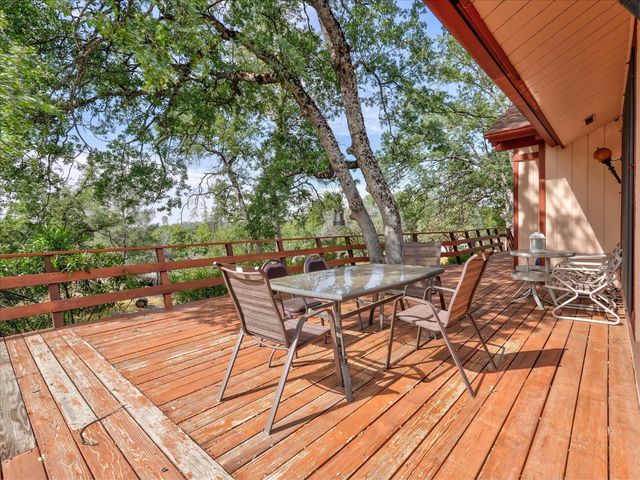 45577 Meadow Brook Way, Coarsegold, CA 93614