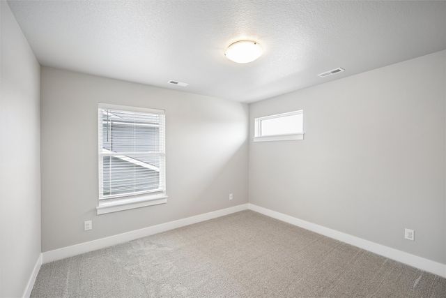 15215 Deerview Drive, Urbandale, IA 50323