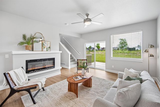 15215 Deerview Drive, Urbandale, IA 50323