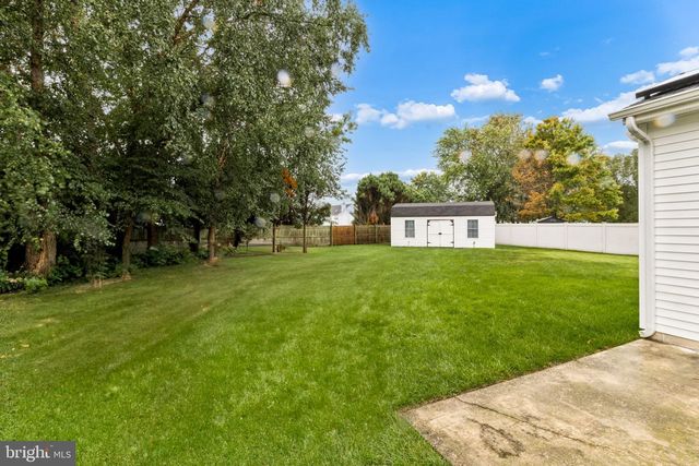 54 SANTALINA DR, Sicklerville, NJ 08081