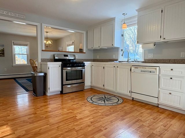 50 Redwood Ln, Barnstable, MA 02601