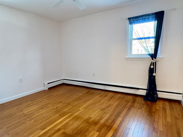 50 Redwood Ln, Barnstable, MA 02601