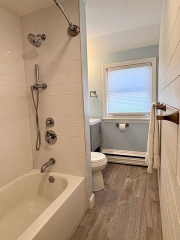 50 Redwood Ln, Barnstable, MA 02601