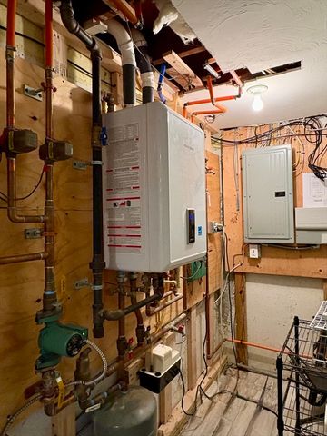 50 Redwood Ln, Barnstable, MA 02601