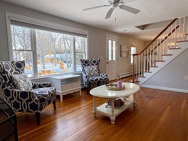 50 Redwood Ln, Barnstable, MA 02601