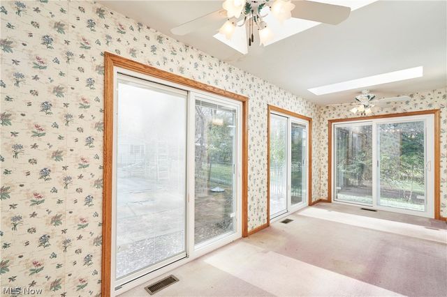535 Crystal Lake Road, Akron, OH 44333