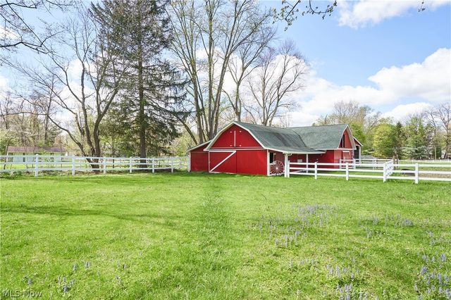 535 Crystal Lake Road, Akron, OH 44333