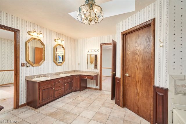 535 Crystal Lake Road, Akron, OH 44333