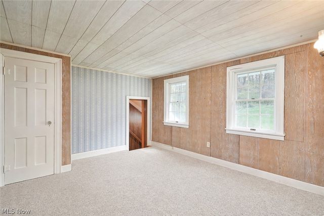 535 Crystal Lake Road, Akron, OH 44333