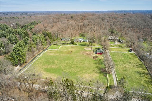 535 Crystal Lake Road, Akron, OH 44333