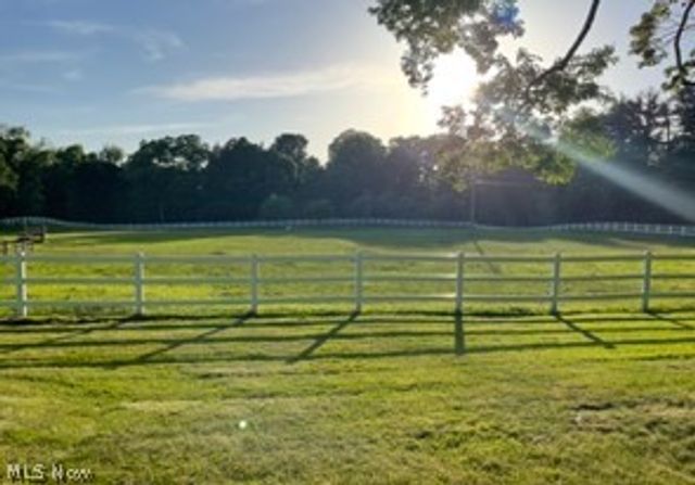 535 Crystal Lake Road, Akron, OH 44333