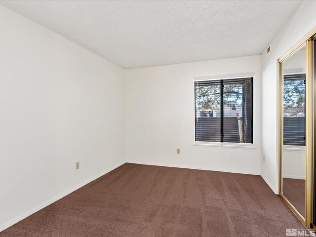 1465 E Peckham Lane APT 55, Reno, NV 89502
