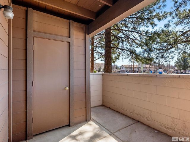 1465 E Peckham Lane APT 55, Reno, NV 89502