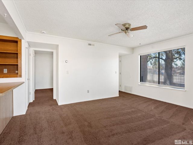 1465 E Peckham Lane APT 55, Reno, NV 89502