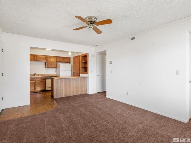 1465 E Peckham Lane APT 55, Reno, NV 89502