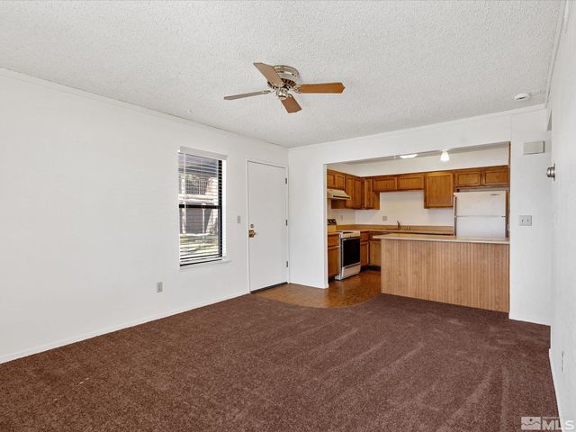 1465 E Peckham Lane APT 55, Reno, NV 89502